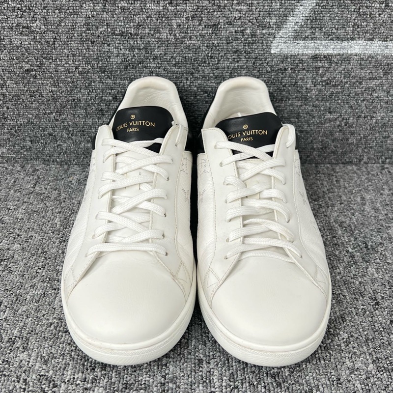 LV白色老花板鞋43碼-1