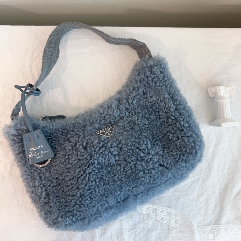 ෆ Prada 絨毛hobo腋下包-8