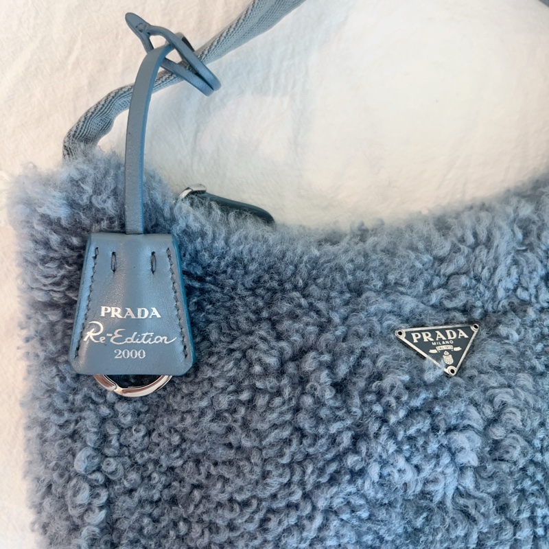 ෆ Prada 絨毛hobo腋下包-9