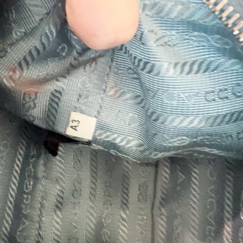 ෆ Prada 絨毛hobo腋下包-18