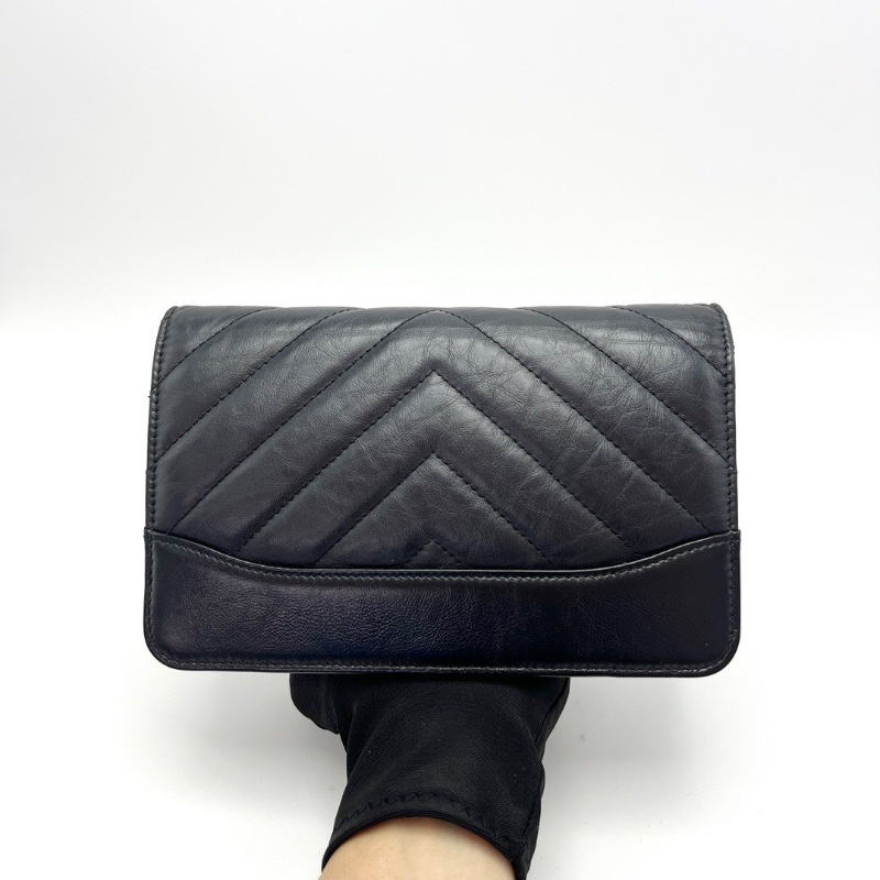 CHANEL 黑金V紋woc肩背斜背鏈條包19*12*4 98新配件保卡塵袋-5