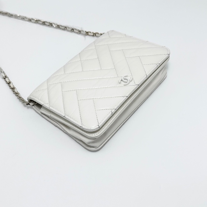 CHANEL 奶白色金扣菱格紋縫線woc肩背斜背包 19*12*4 98新配件盒子塵袋-5