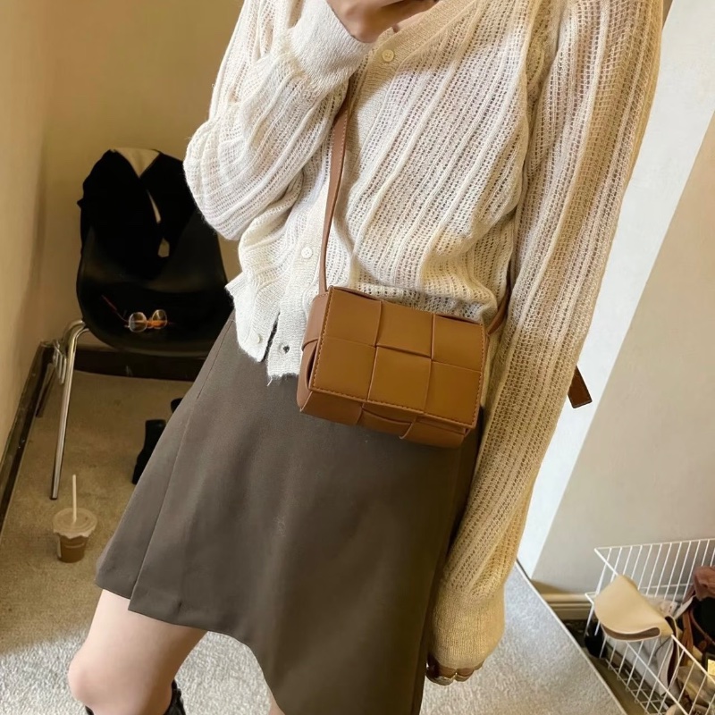 BV 薑黃色經典編織mini肩背斜背包12*9*5 98新配件塵袋吊牌-0