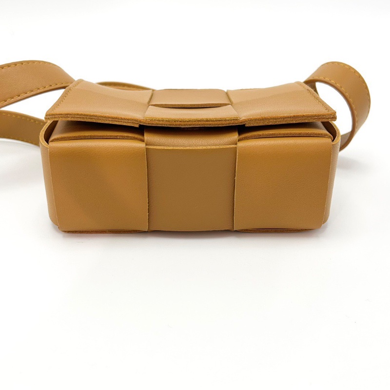 BV 薑黃色經典編織mini肩背斜背包12*9*5 98新配件塵袋吊牌-3