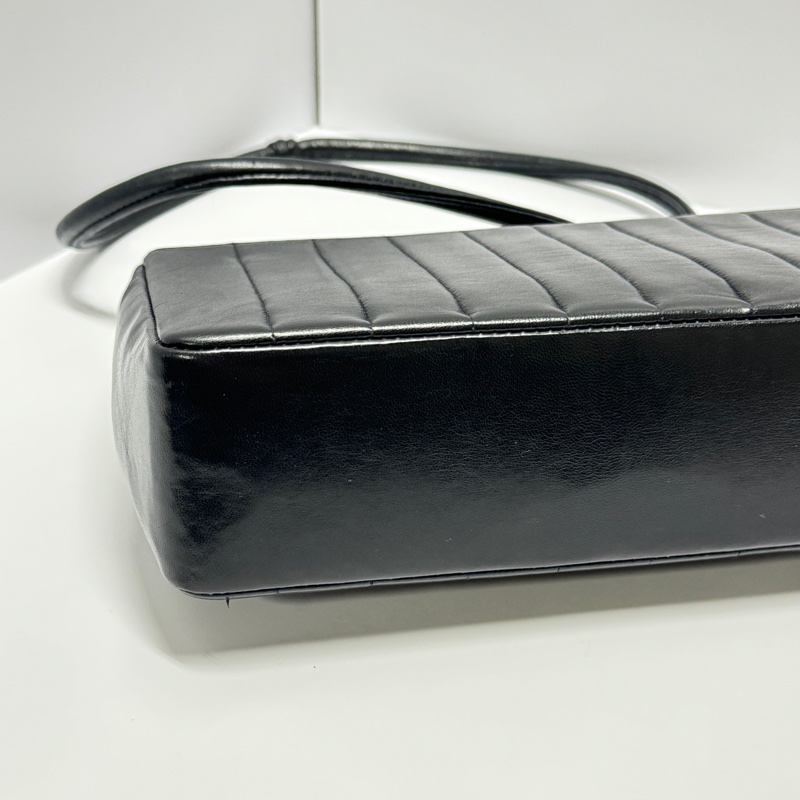 【極新🎁】 Chanel Diana 香奈兒 黛妃包 黑金羊皮 絕版稀有釋出！-7