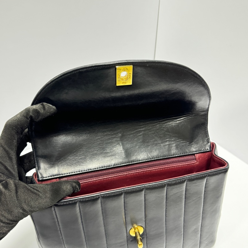 【極新🎁】 Chanel Diana 香奈兒 黛妃包 黑金羊皮 絕版稀有釋出！-12