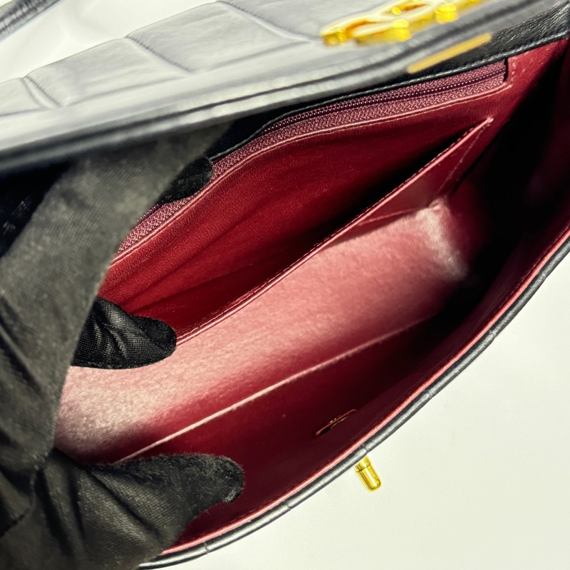 【極新🎁】 Chanel Diana 香奈兒 黛妃包 黑金羊皮 絕版稀有釋出！-15