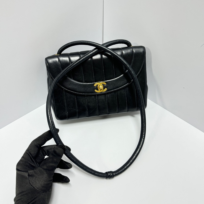 【極新🎁】 Chanel Diana 香奈兒 黛妃包 黑金羊皮 絕版稀有釋出！-18