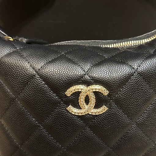 CHANEL 25A 浮雕LOGO 飯盒包-3