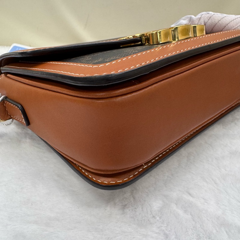 Celine 凱旋門Triomphe老花凱旋門豆腐包Teen單肩背包-8