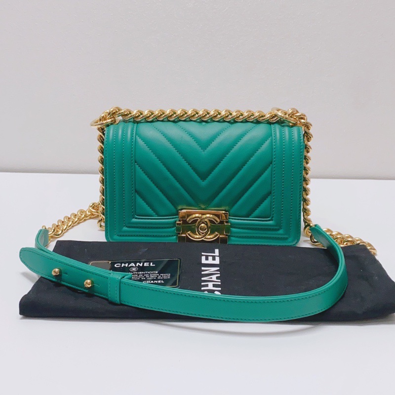 Chanel綠色金扣小號牛皮leboy鏈條包 98新配件塵袋保卡 20×12×7cm-1