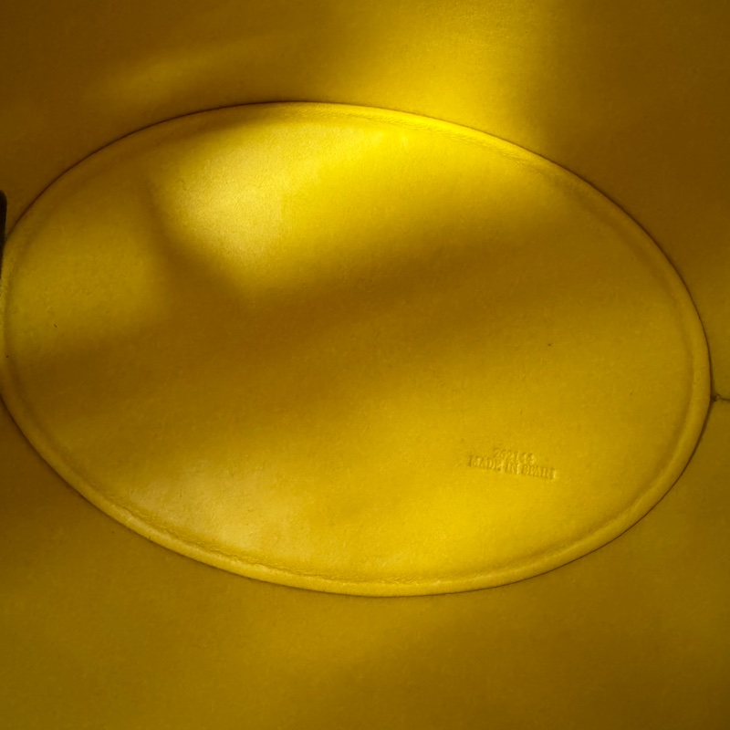 Loewe 焦糖棕 Molded bucket bag復古博物館系列水桶單肩包-6