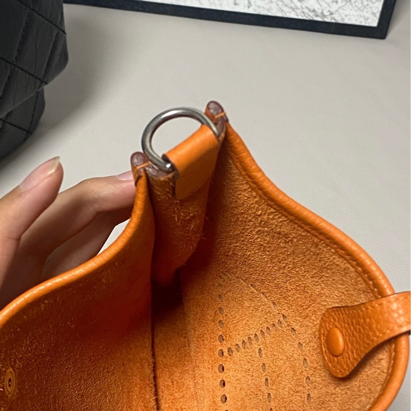 9成新 愛馬仕 Hermès Mini Evelyne 橙色・Togo X刻 原背帶・日常神包-7