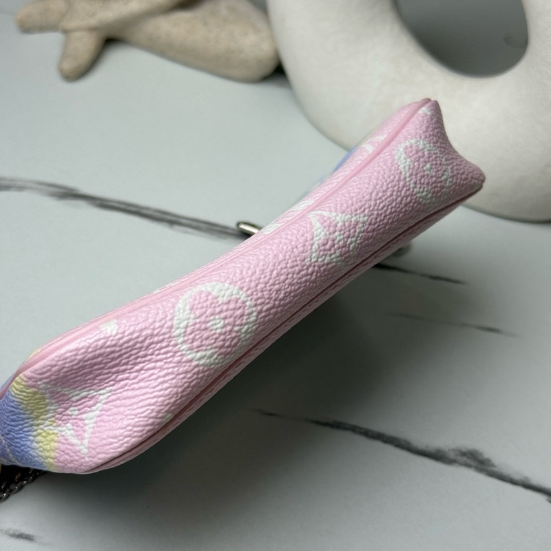 (閒置品)Lv彩虹🌈麻將包-3