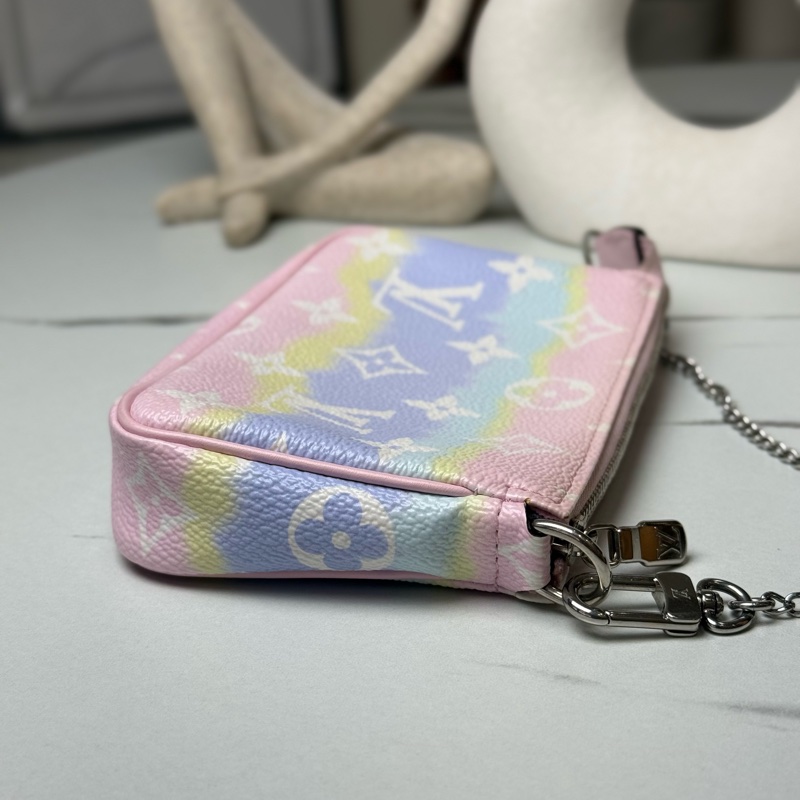 (閒置品)Lv彩虹🌈麻將包-4