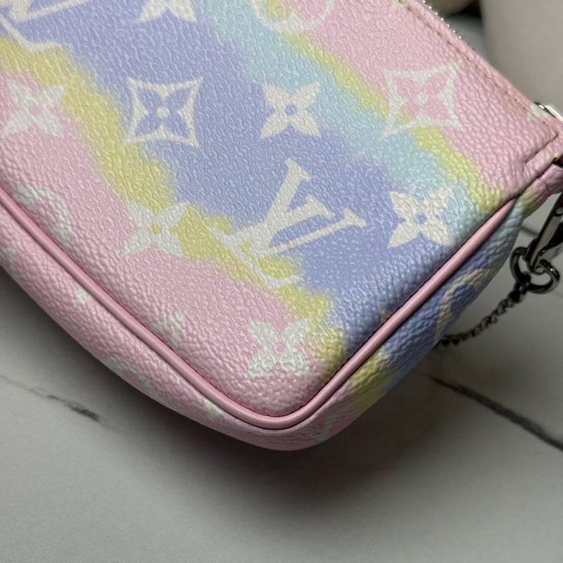 (閒置品)Lv彩虹🌈麻將包-5