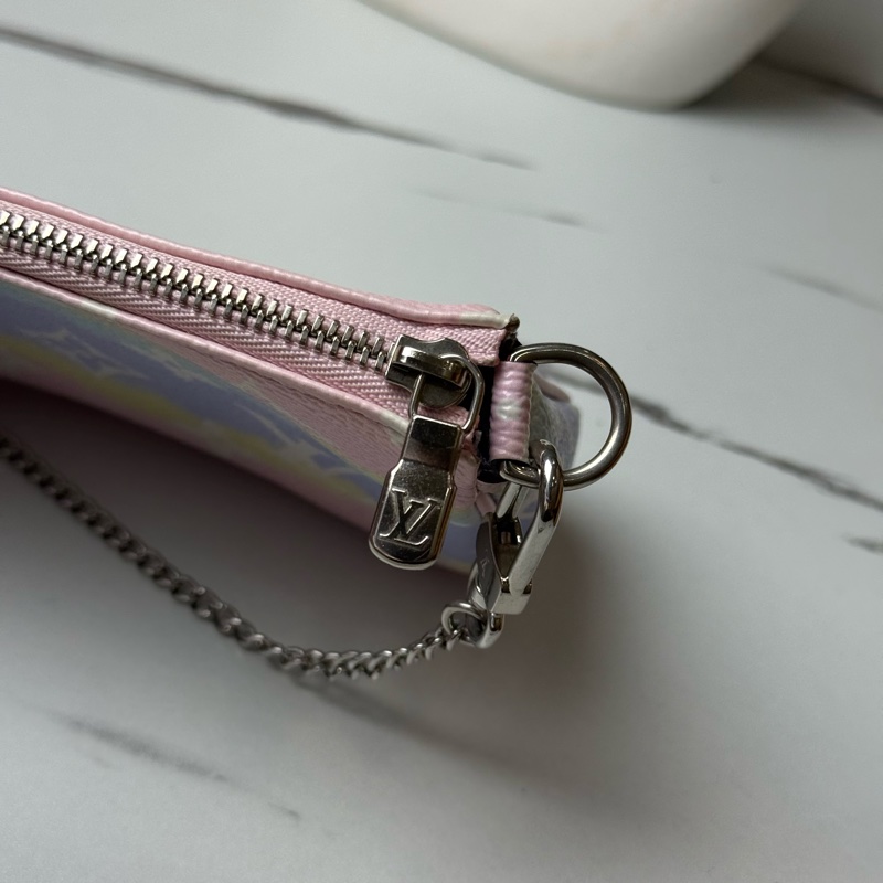 (閒置品)Lv彩虹🌈麻將包-9