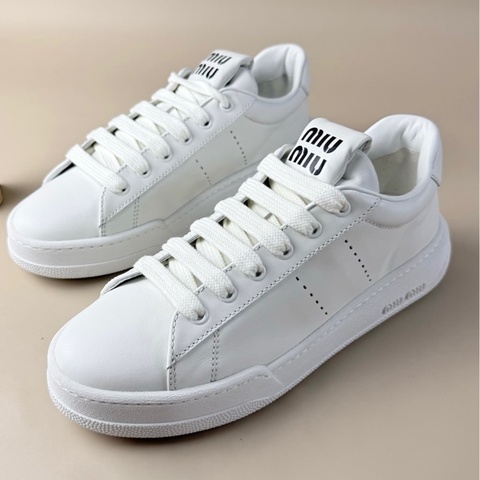 Miu Miu/繆繆 純白字母LOGO休閒鞋 37.5碼 全新未使用