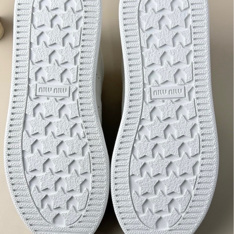 Miu Miu/繆繆 純白字母LOGO休閒鞋 37.5碼 全新未使用-3
