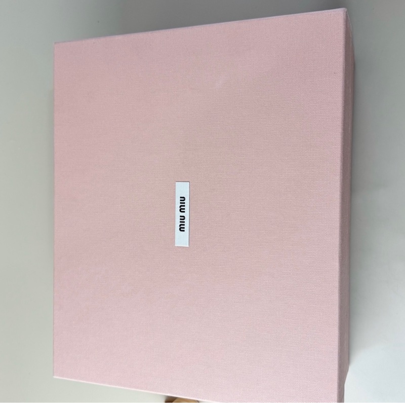 Miu Miu/繆繆 純白字母LOGO休閒鞋 37.5碼 全新未使用-6