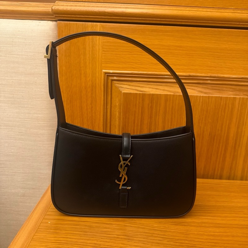 YSL LE 5 A 7 黑 腋下包 近新閒置-0