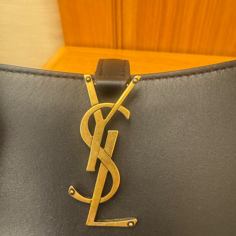 YSL LE 5 A 7 黑 腋下包 近新閒置-11