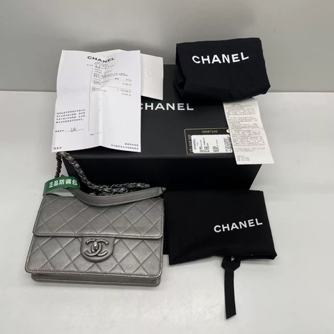 CHANEL MINI CLASSIC FLAG