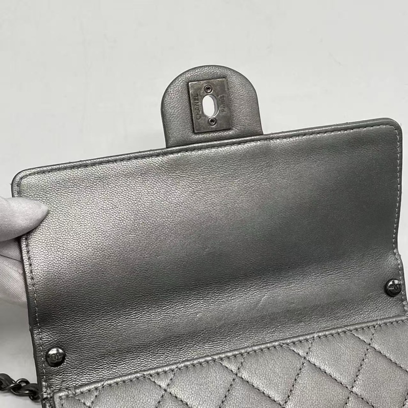 CHANEL MINI CLASSIC FLAG-21