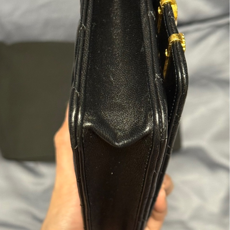 【Kate Wang 同款】CHANEL 2022 年限定版 - 22C 限定版徽章 WOC(晶片版)-3