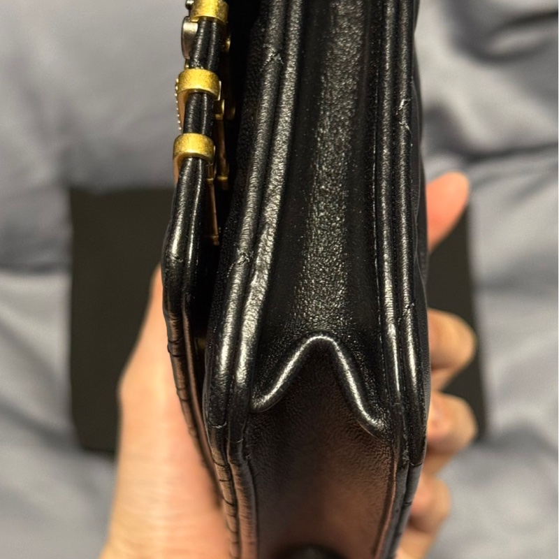 【Kate Wang 同款】CHANEL 2022 年限定版 - 22C 限定版徽章 WOC(晶片版)-4