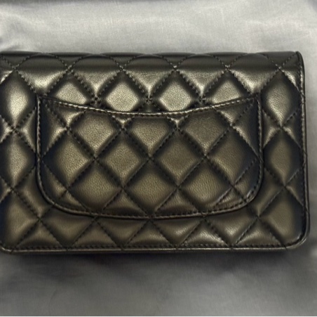 【Kate Wang 同款】CHANEL 2022 年限定版 - 22C 限定版徽章 WOC(晶片版)-12