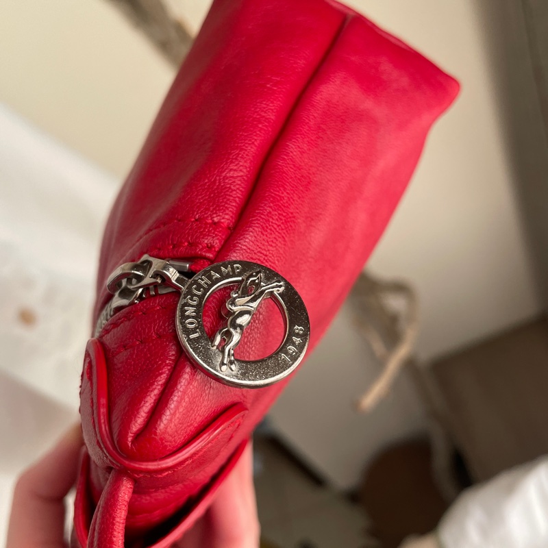 🧣新年快樂🧣Longchamp超輕羊皮小包紅20cm🍎似WOC/錢包/卡包/手機包/手拿包/腋下包/斜背/側背/手拿🍎瀟🍎正品🍎況不錯🍎旅行購物隨身-51