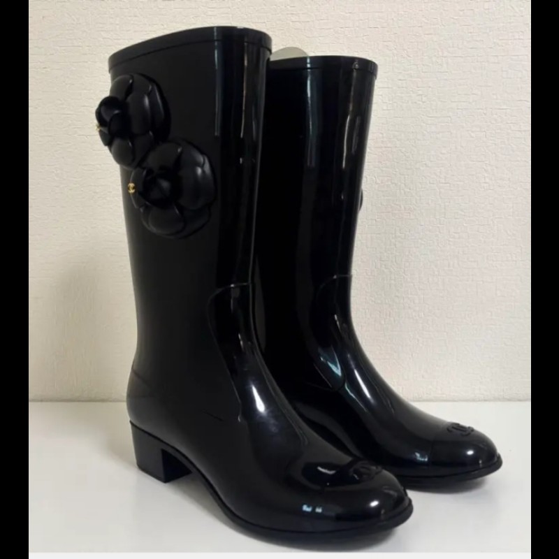 Chanel 山茶花雨靴-3