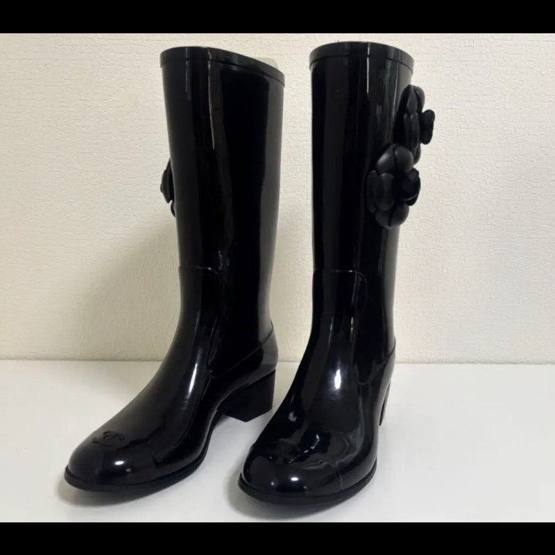 Chanel 山茶花雨靴-5