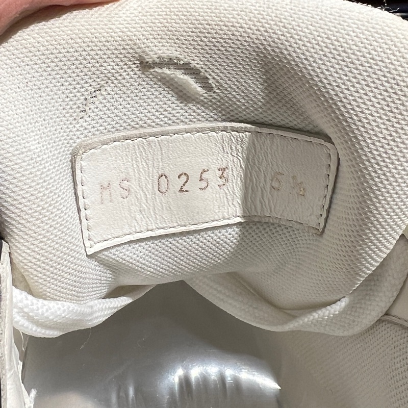 Lv trainer黑牛仔Uk5.5-6