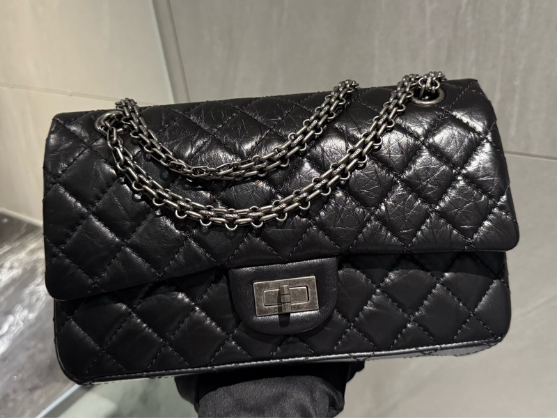 小巴黎二手名牌真品Chanel 2.55  黑銀 24公分 小號 有卡 購證-6