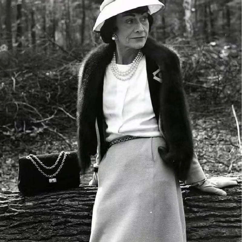 小巴黎二手名牌真品Chanel 2.55  黑銀 24公分 小號 有卡 購證-17