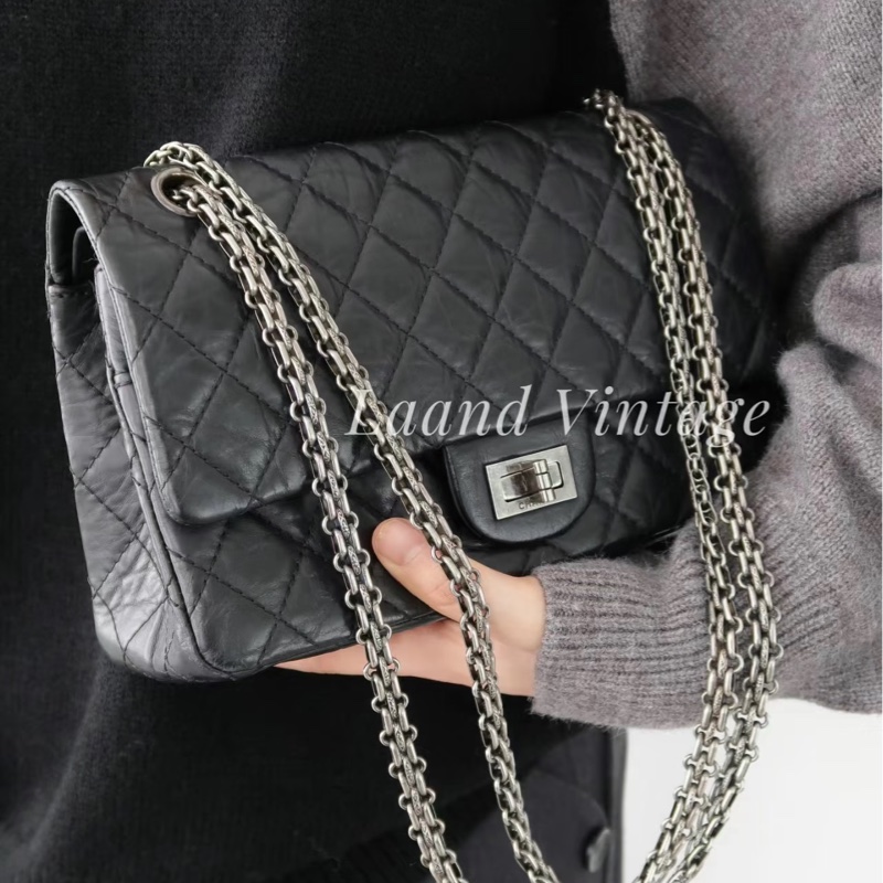 小巴黎二手名牌真品Chanel 2.55  黑銀 24公分 小號 有卡 購證-18