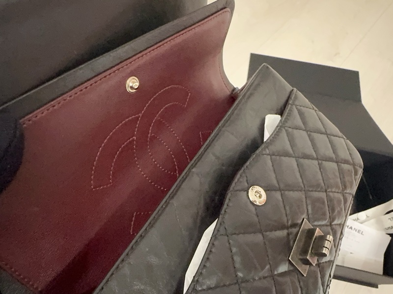 小巴黎二手名牌真品Chanel 2.55  黑銀 24公分 小號 有卡 購證-23