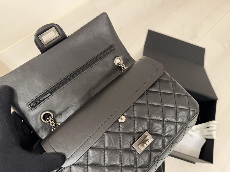 小巴黎二手名牌真品Chanel 2.55  黑銀 24公分 小號 有卡 購證-24