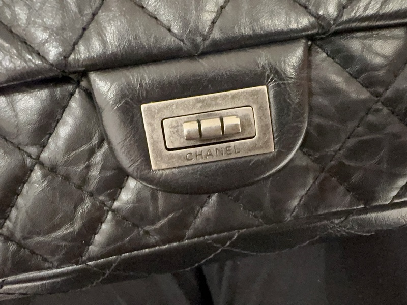 小巴黎二手名牌真品Chanel 2.55  黑銀 24公分 小號 有卡 購證-27