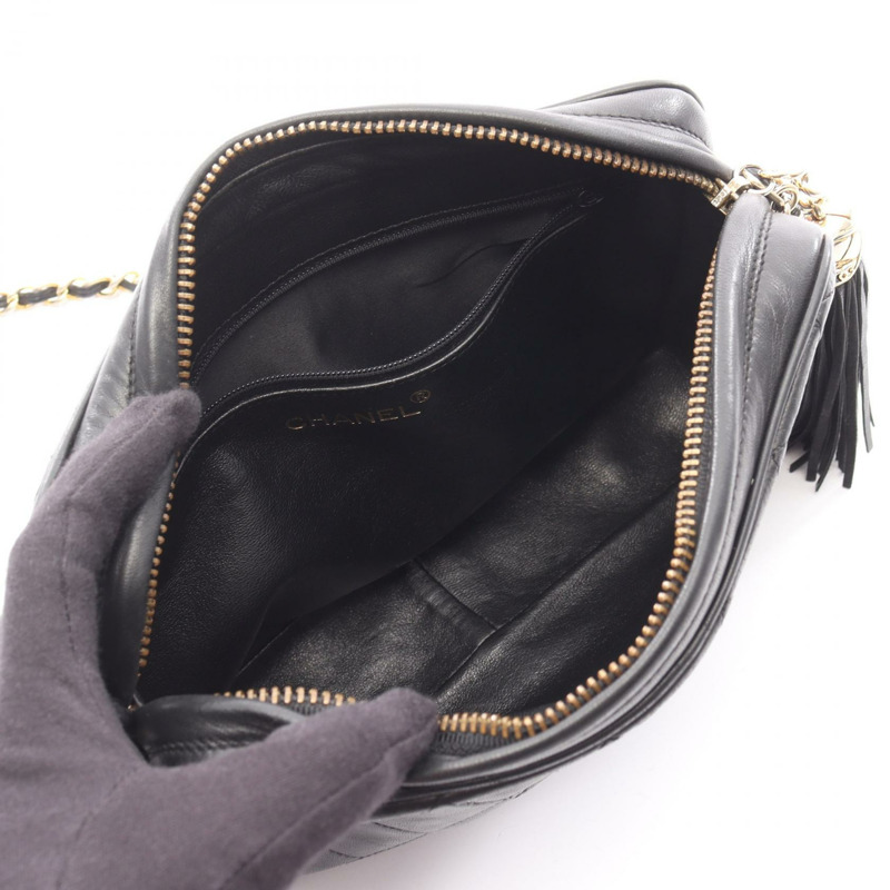 香奈兒 COCO 標誌菱形縫線鏈肩背斜背包，黑色皮革，金色五金-2