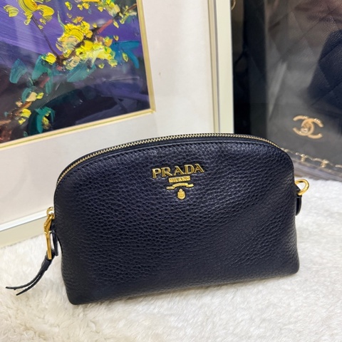 黑色Prada有質感的真皮 收納包 化妝包 內膽包 拉鏈包包