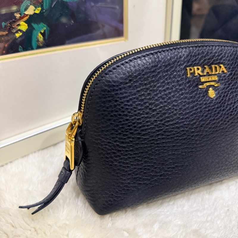 年前出清價甜賣一週🔥黑色Prada有質感的真皮 收納包 化妝包 內膽包 拉鏈包包-6