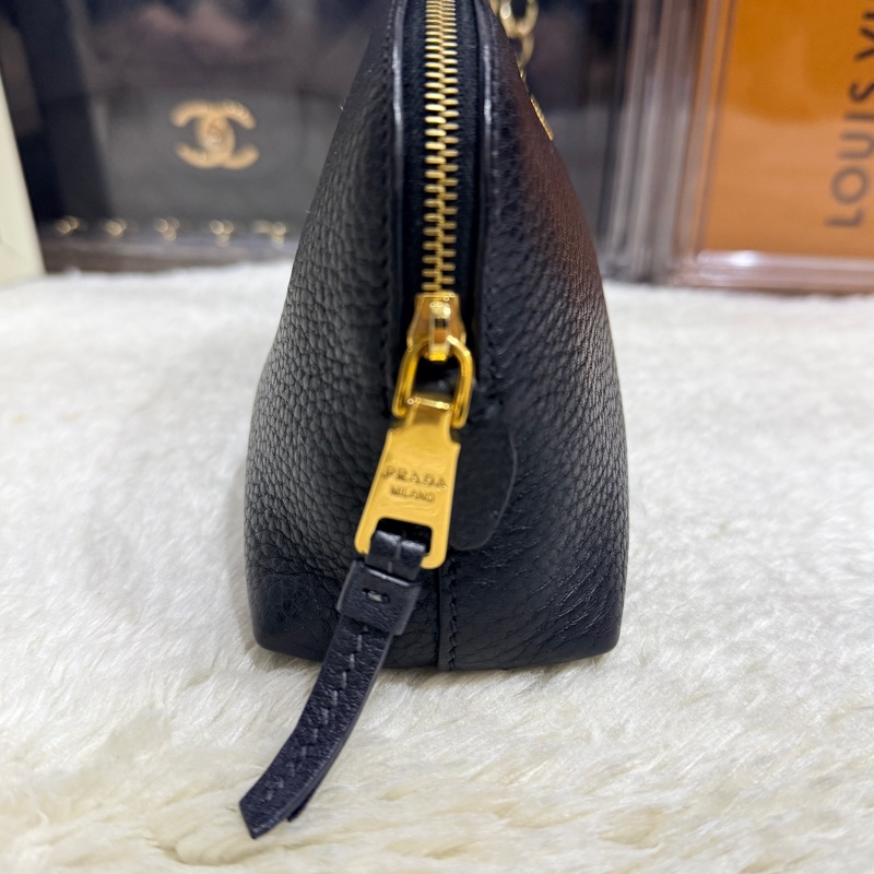 年前出清價甜賣一週🔥黑色Prada有質感的真皮 收納包 化妝包 內膽包 拉鏈包包-8
