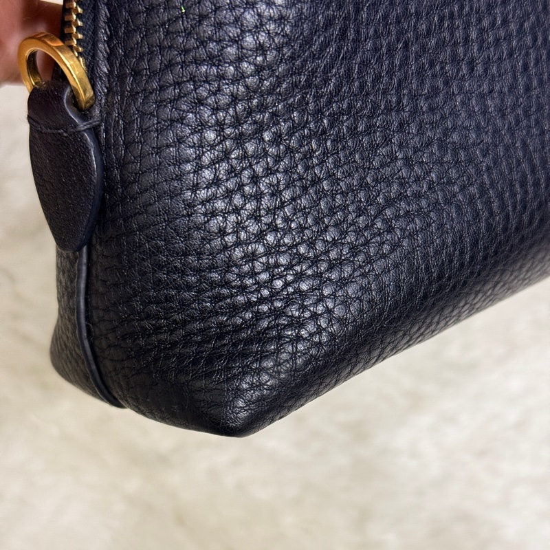 年前出清價甜賣一週🔥黑色Prada有質感的真皮 收納包 化妝包 內膽包 拉鏈包包-12