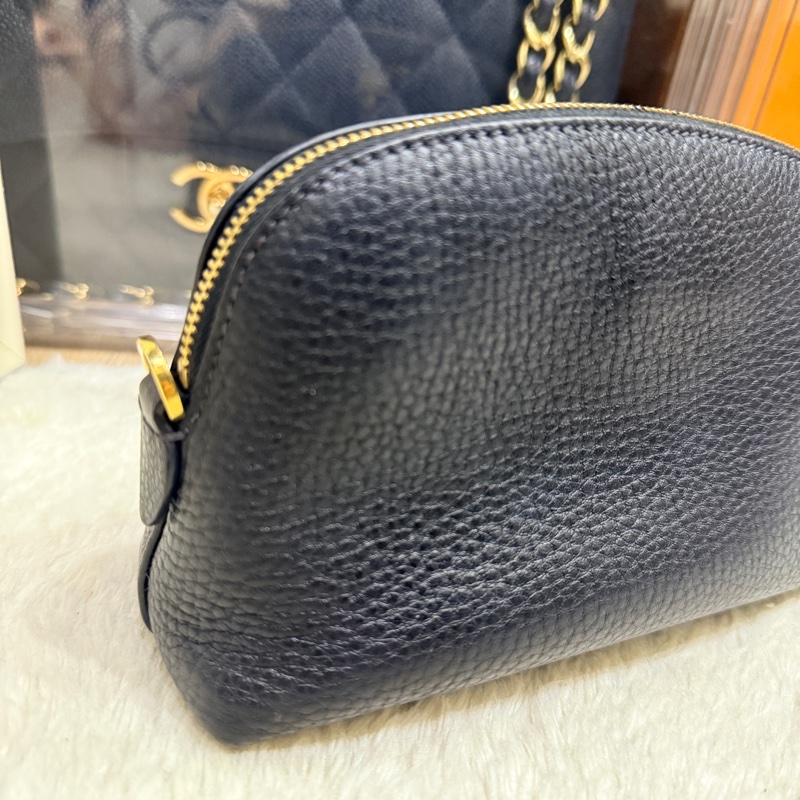 年前出清價甜賣一週🔥黑色Prada有質感的真皮 收納包 化妝包 內膽包 拉鏈包包-17