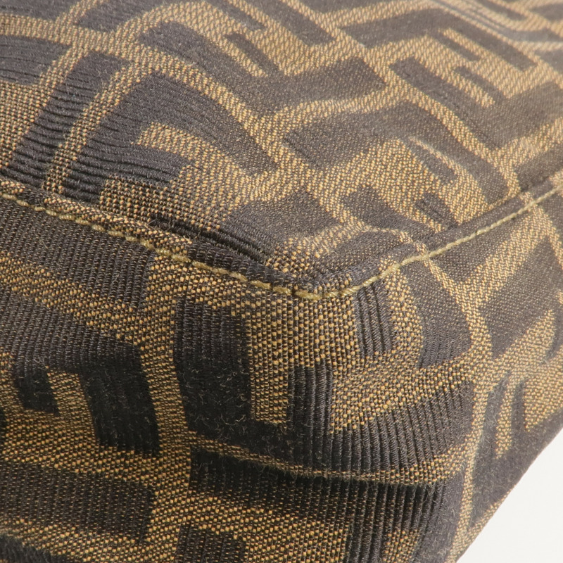 FENDI 帆布Zucchino金扣肩背袋-11