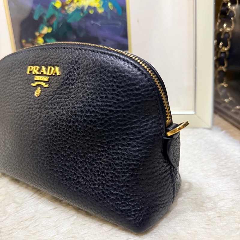 黑色Prada有質感的真皮 收納包 化妝包 內膽包 拉鏈包包-0