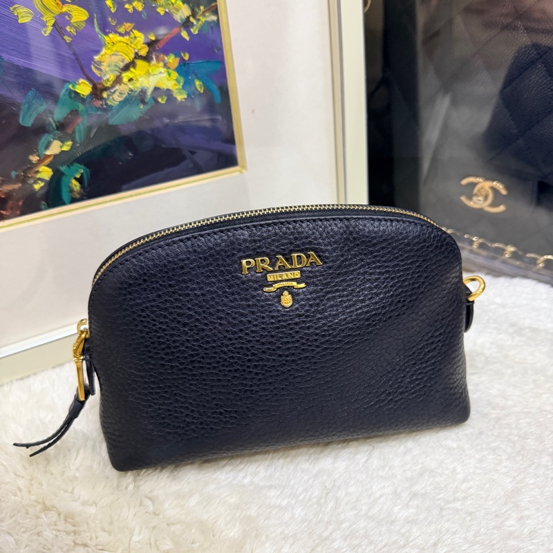 黑色Prada有質感的真皮 收納包 化妝包 內膽包 拉鏈包包-5